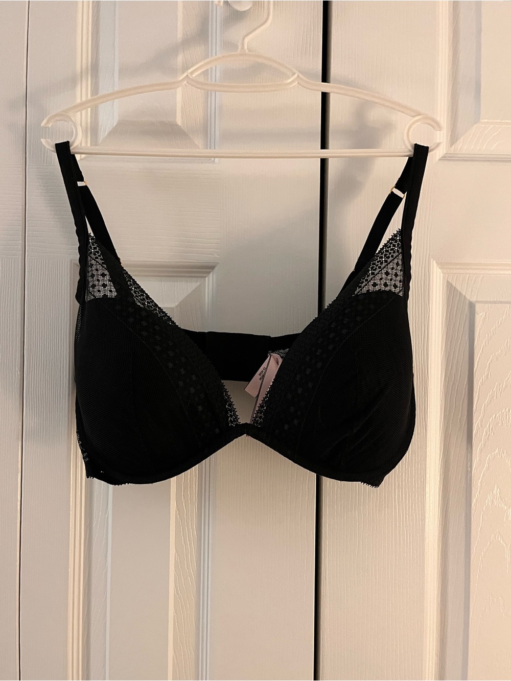 Victoria's Secret Black Lace Accent Underwire Bra